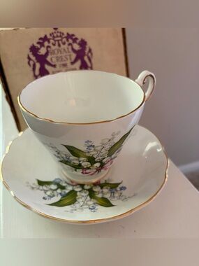 Regency English Bone China Vintage Lilly of the Valley Teacup Saucer w/Orig Box
